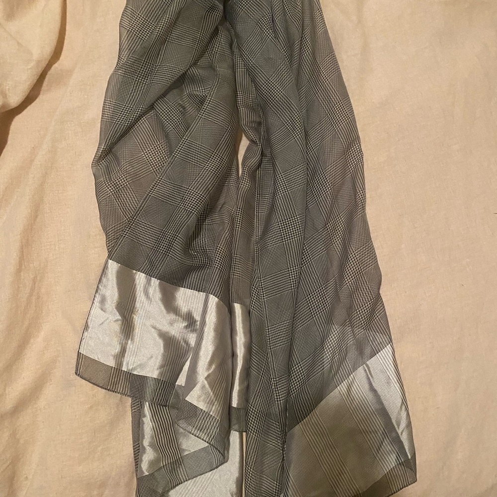 New with tags Giorgio Armani 100% silk scarf